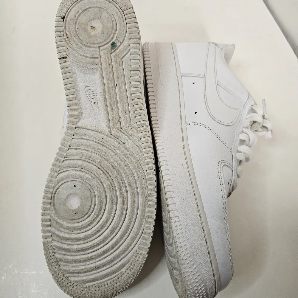 Nike White Athletic Shoes - Picture 10 of 16